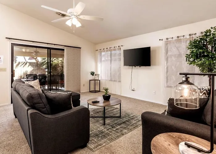 Holiday home Sunny Oasis 4br Pool With Game