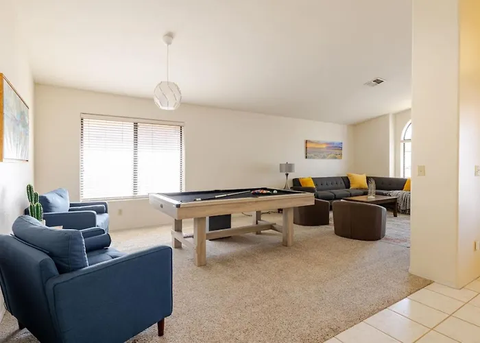 Sunny Oasis 4br Pool With Game Mesa