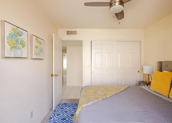 Sunny Oasis 4br Pool With Game Holiday home