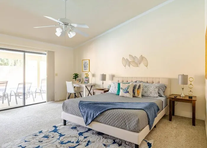 Holiday home Sunny Oasis 4br Pool With Game