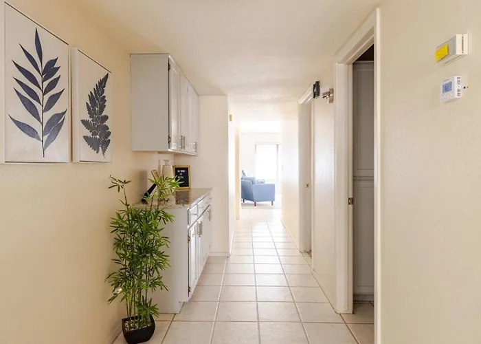 Holiday home Sunny Oasis 4br Pool With Game *