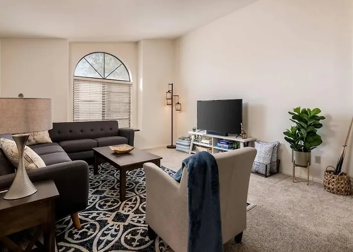 Sunny Oasis 4br Pool With Game Mesa