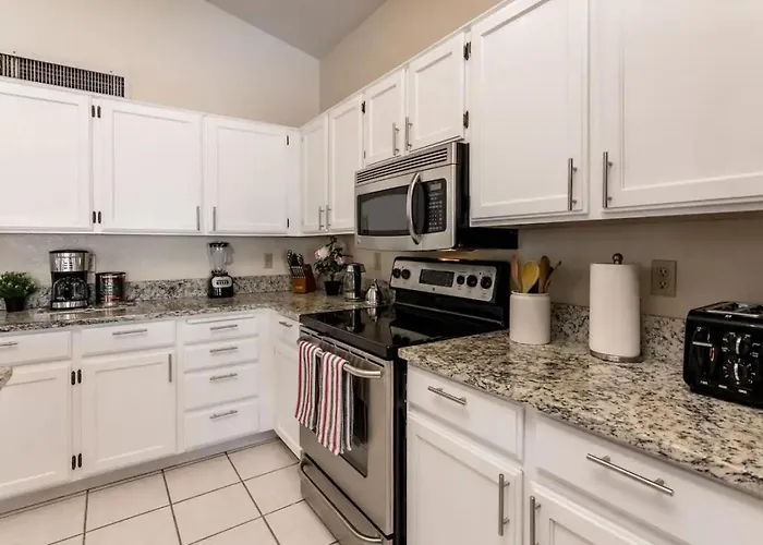 Sunny Oasis 4br Pool With Game